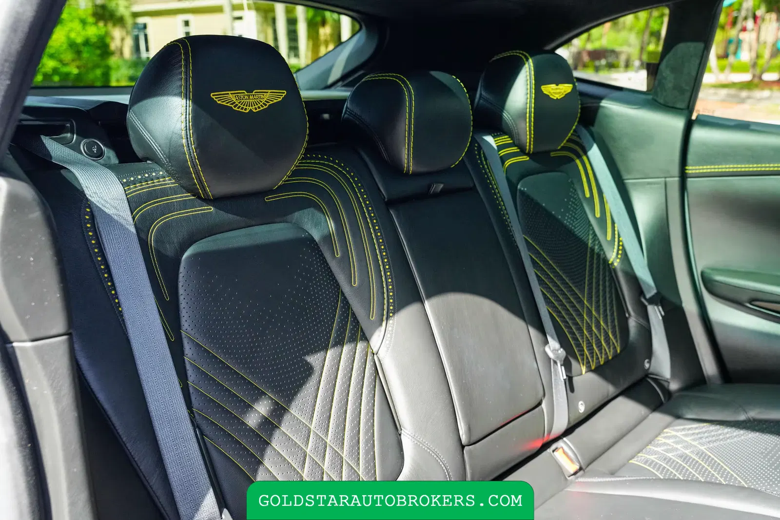 2021 Aston Martin DBX