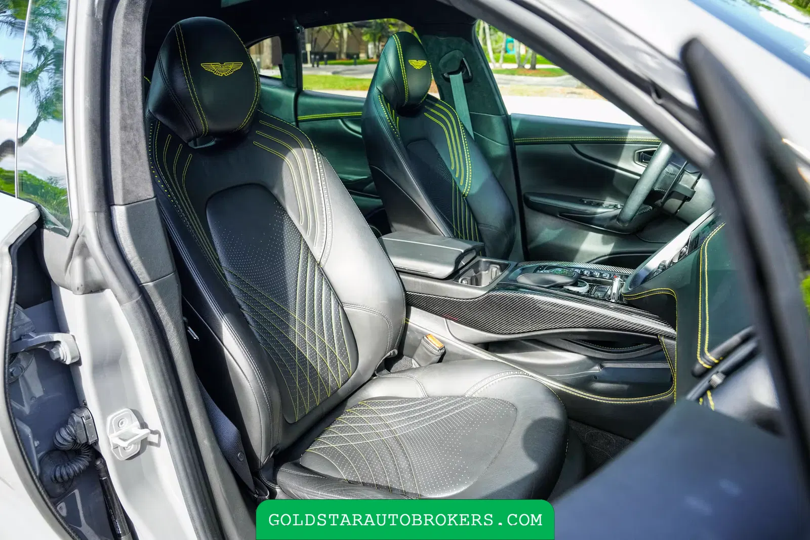 2021 Aston Martin DBX