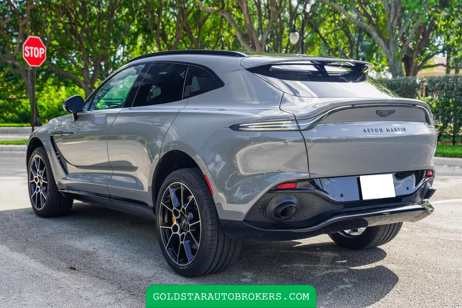 2021 Aston Martin DBX