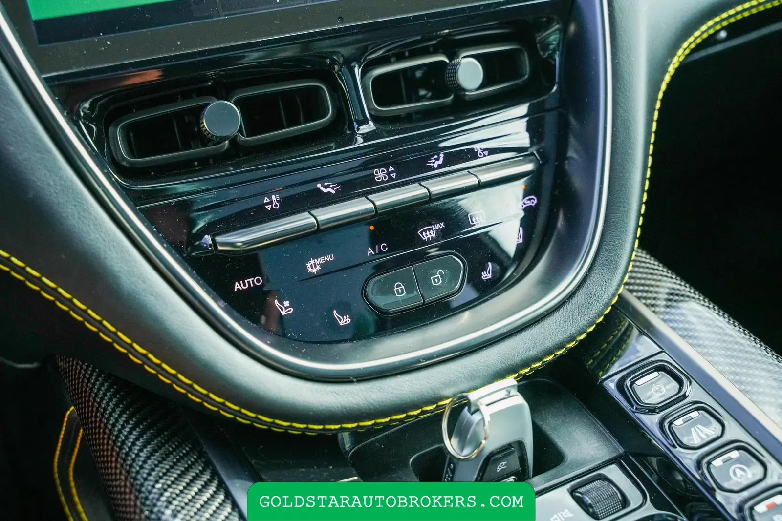 2021 Aston Martin DBX