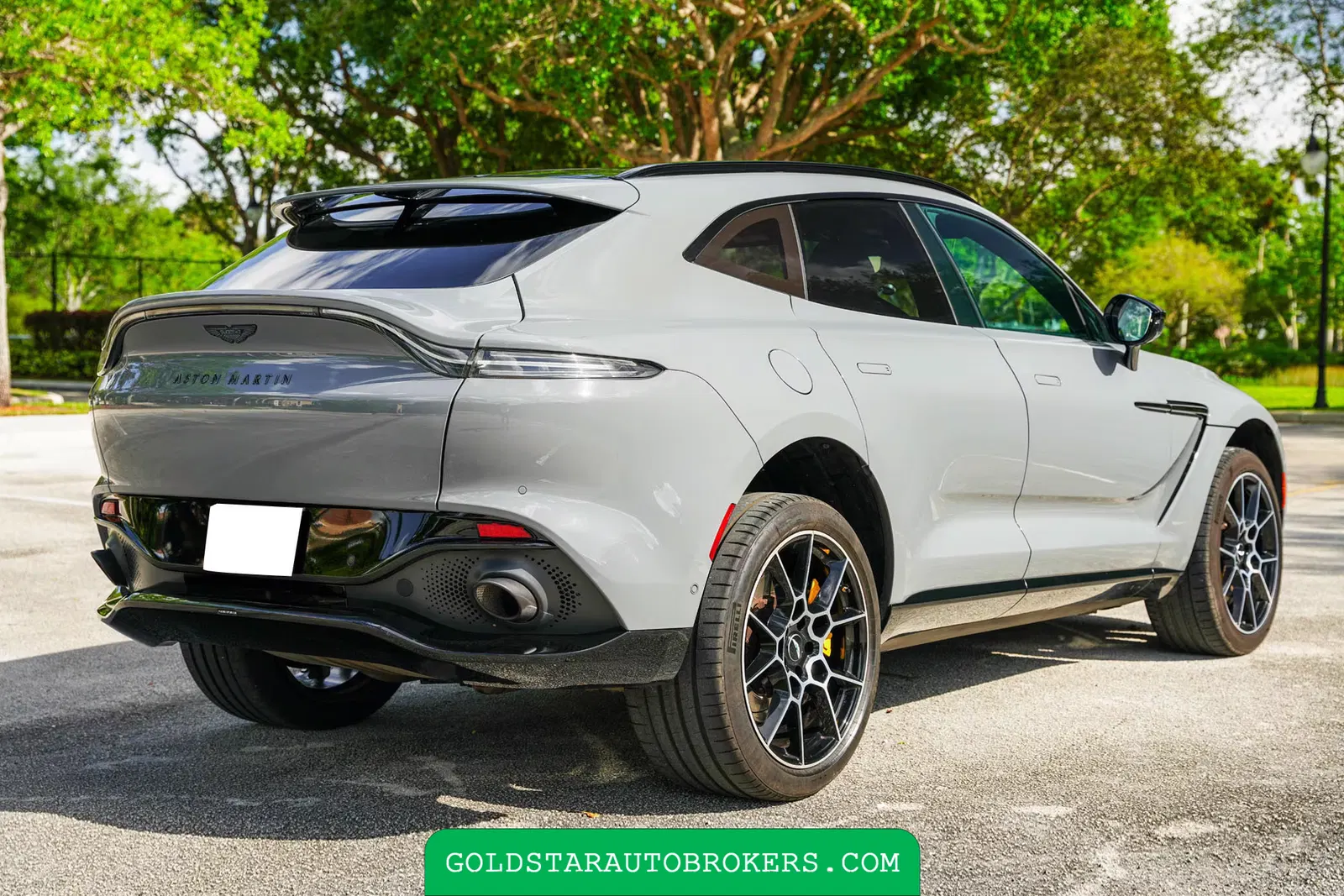 2021 Aston Martin DBX