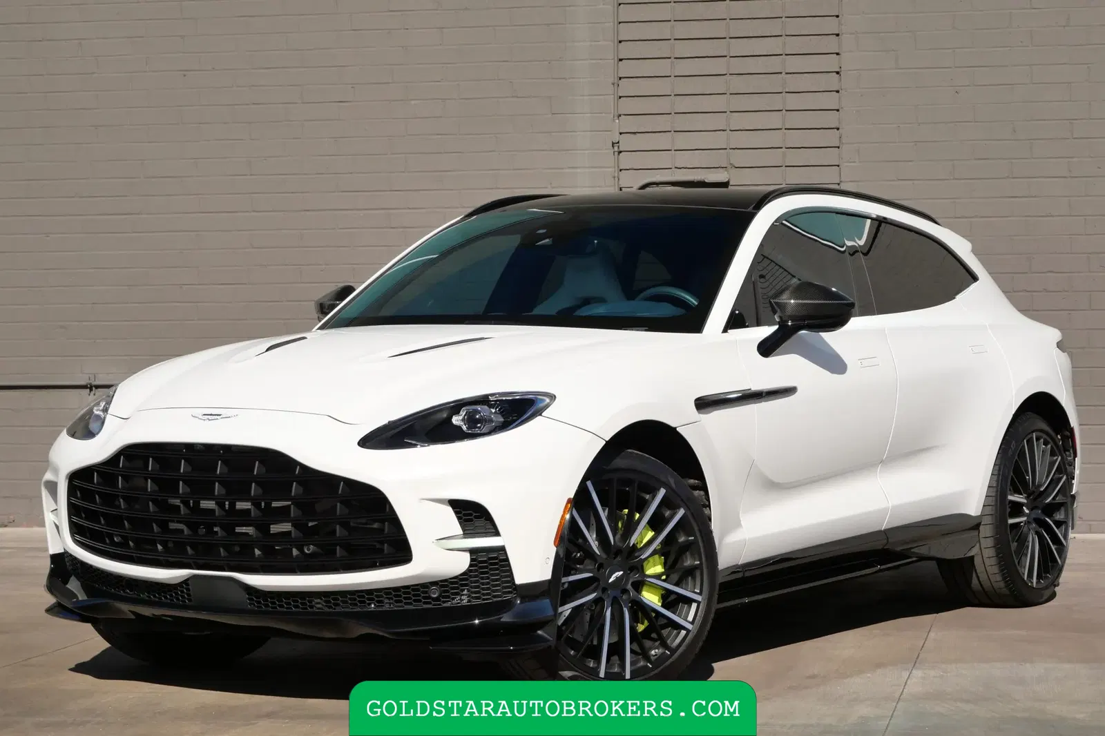 2023 Aston Martin DBX707