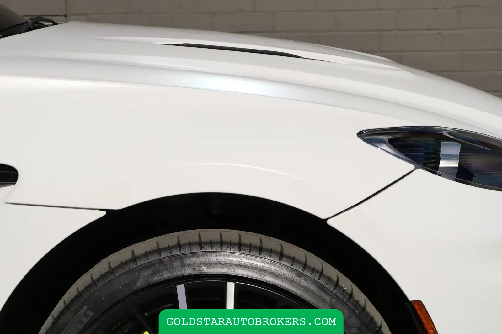 2023 Aston Martin DBX707