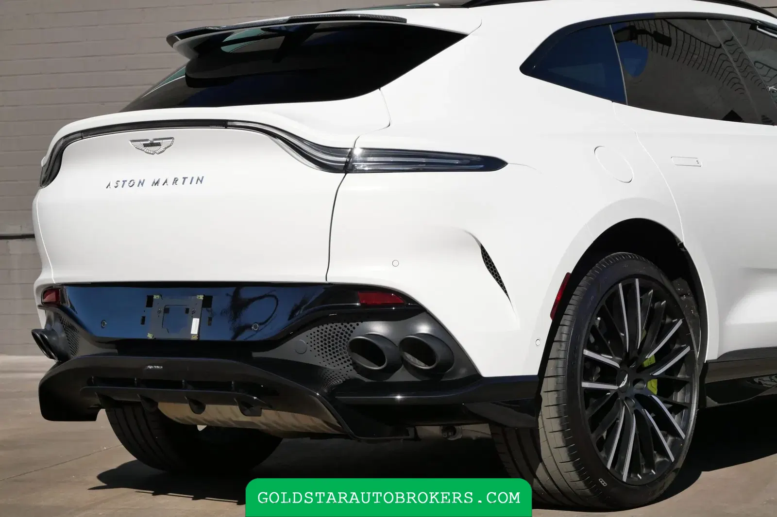 2023 Aston Martin DBX707