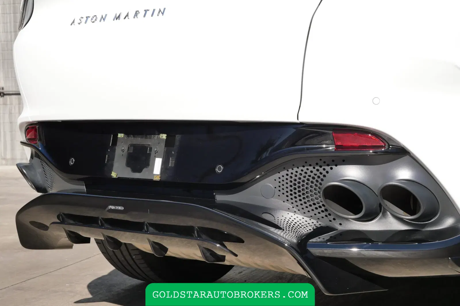 2023 Aston Martin DBX707