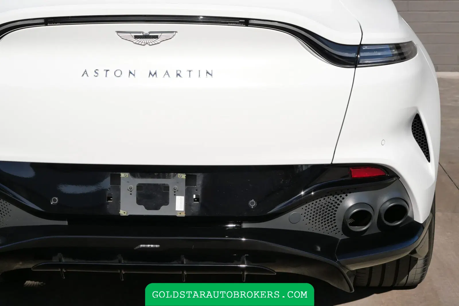 2023 Aston Martin DBX707