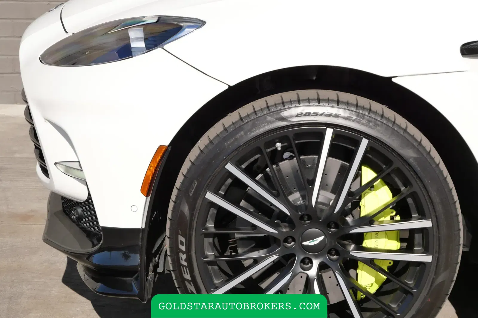 2023 Aston Martin DBX707