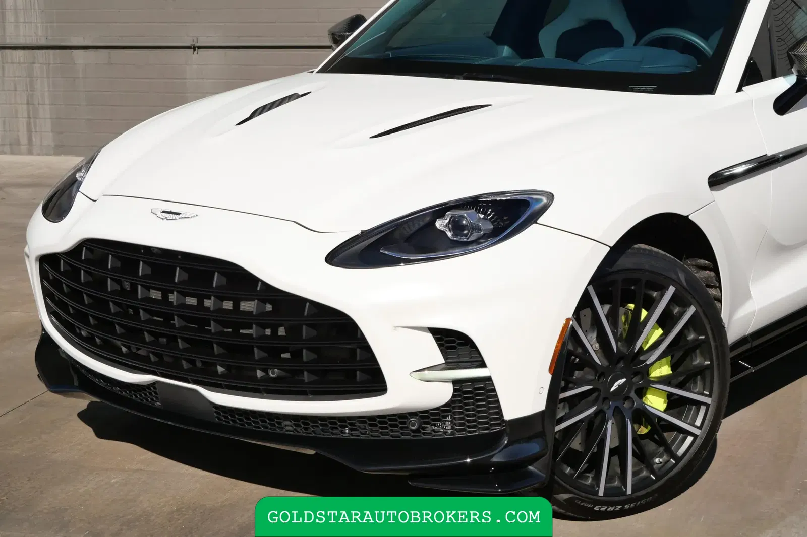 2023 Aston Martin DBX707