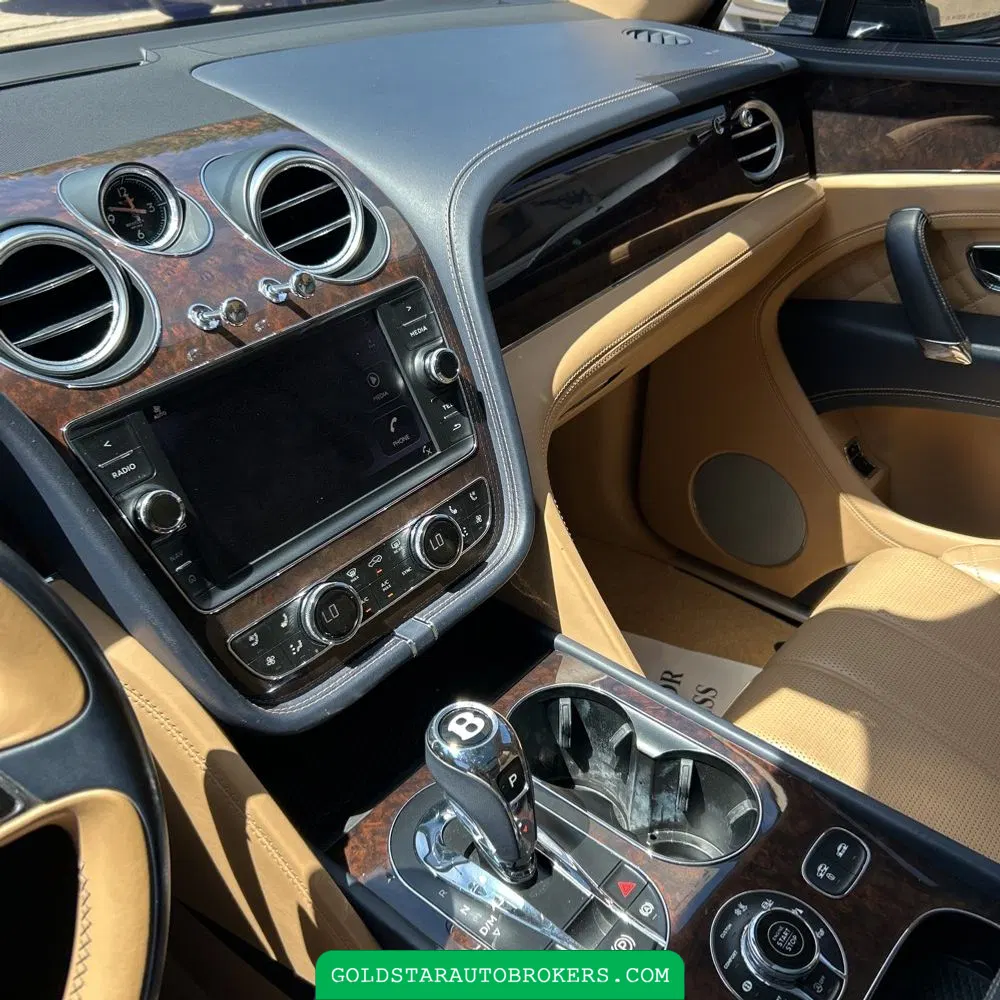 2017 Bentley Bentayga Base
