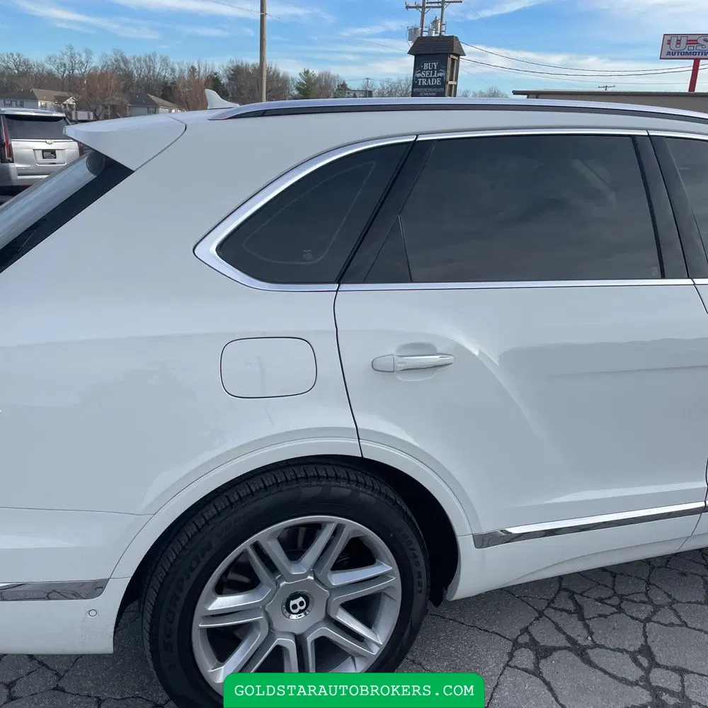 2020 Bentley Bentayga Hybrid