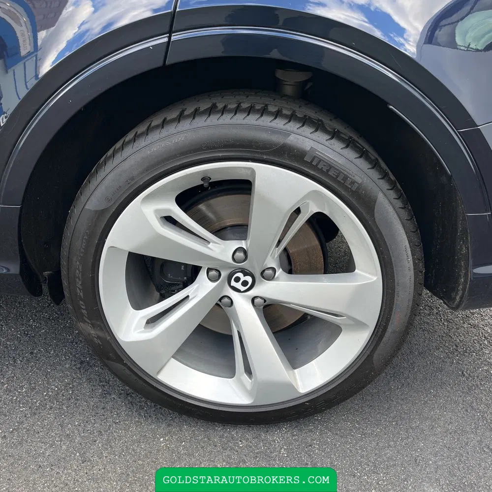 2021 Bentley Bentayga V8