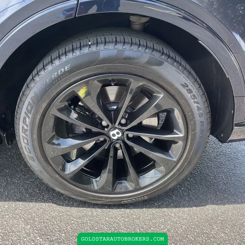 2022 Bentley Bentayga V8
