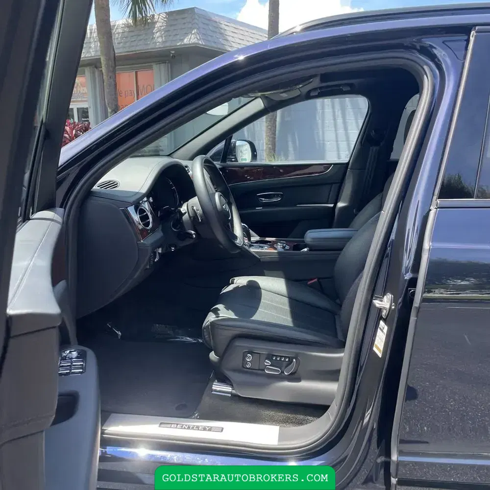 2022 Bentley Bentayga V8