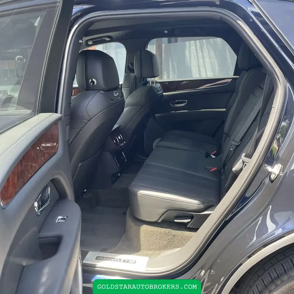 2022 Bentley Bentayga V8