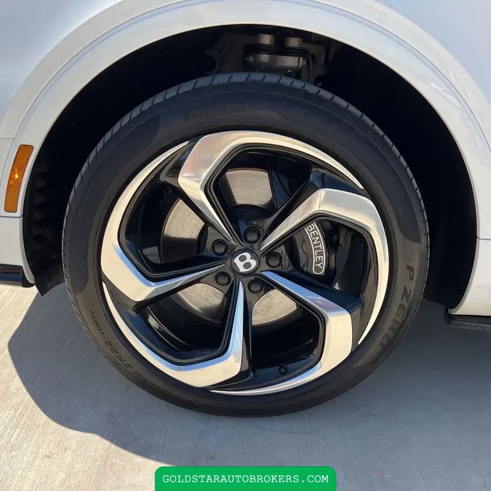 2022 Bentley Bentayga V8