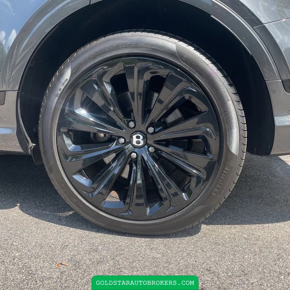 2024 Bentley Bentayga Base