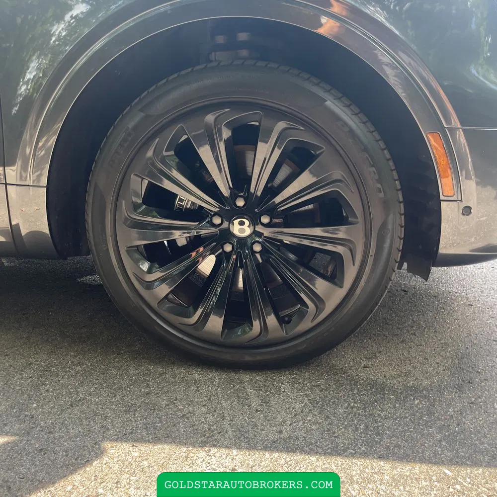 2024 Bentley Bentayga Base