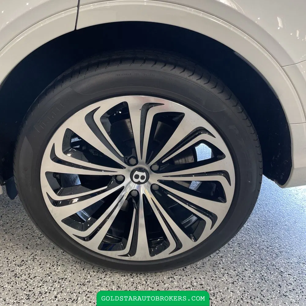 2024 Bentley Bentayga Base