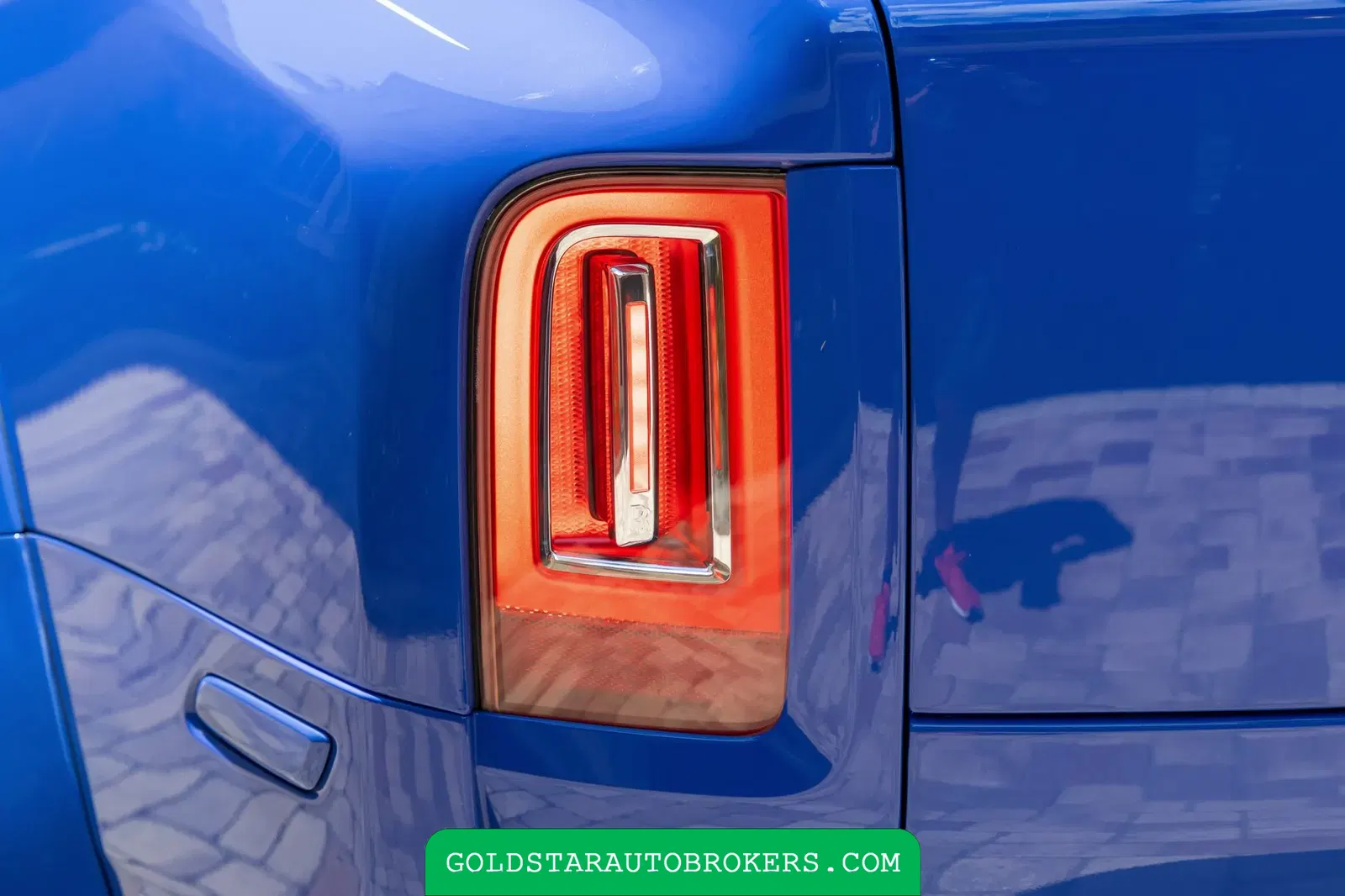 Widebody 2021 Rolls-Royce Cullinan Black Badge Neon Nights Edition