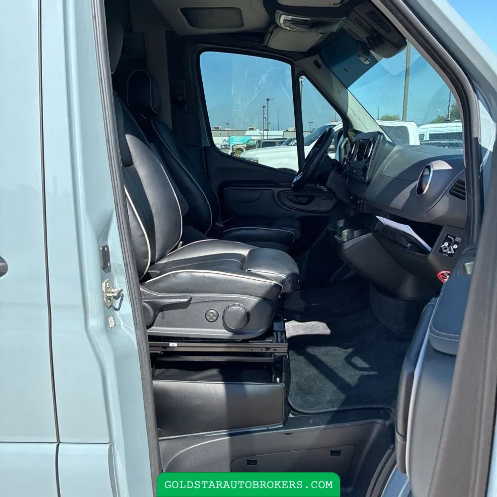 2022 Mercedes-Benz Sprinter 2500 High Roof Wagon 6cyl 170WB