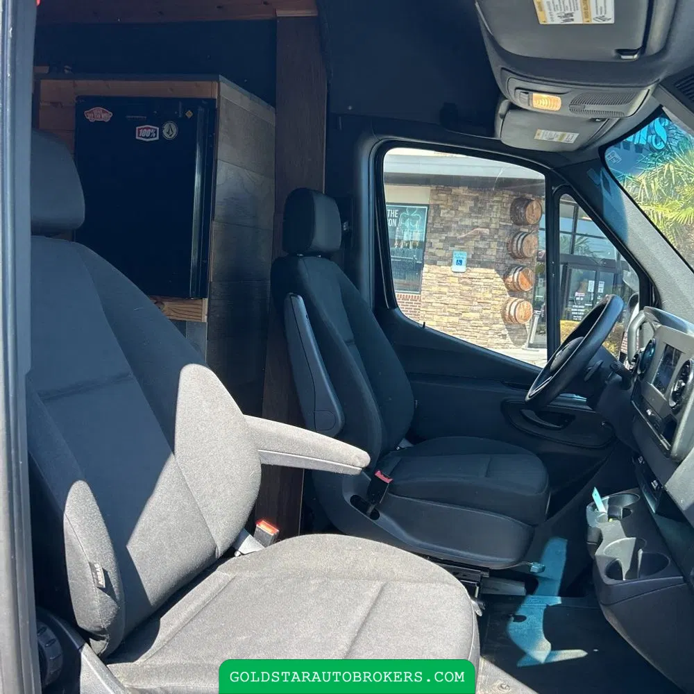 2020 Mercedes-Benz Sprinter 2500 High Roof V6