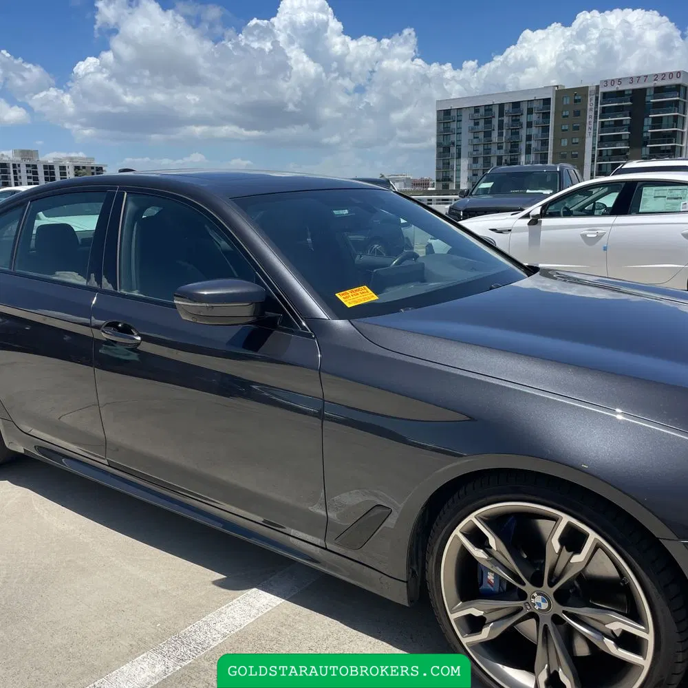 2022 BMW 5-Series M550xi