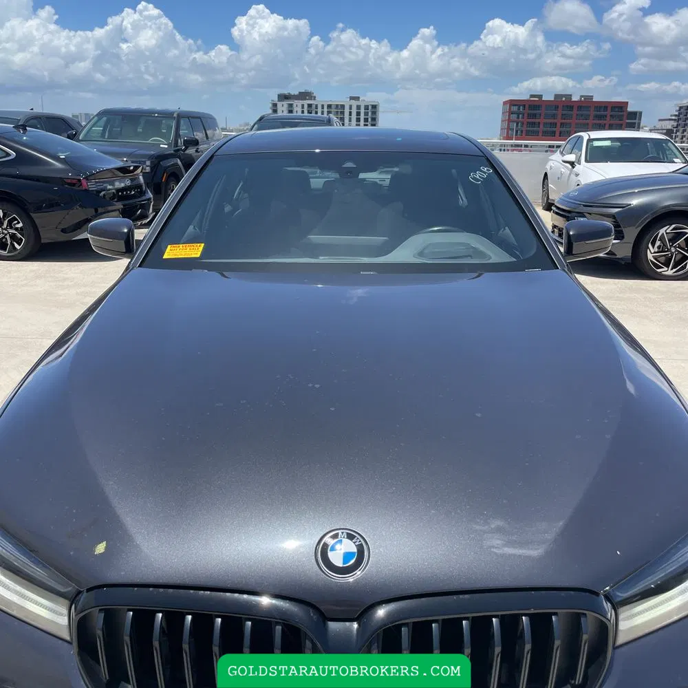 2022 BMW 5-Series M550xi