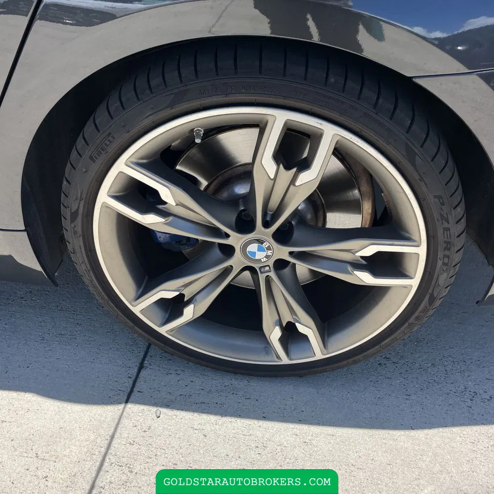 2022 BMW 5-Series M550xi