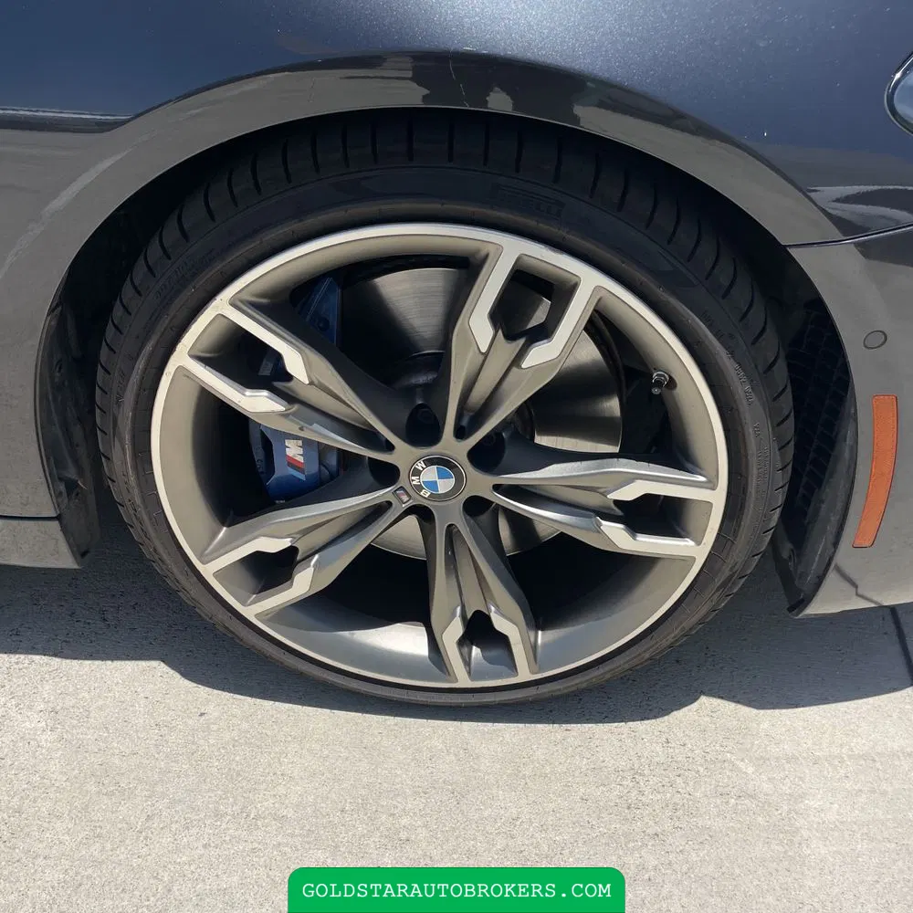 2022 BMW 5-Series M550xi