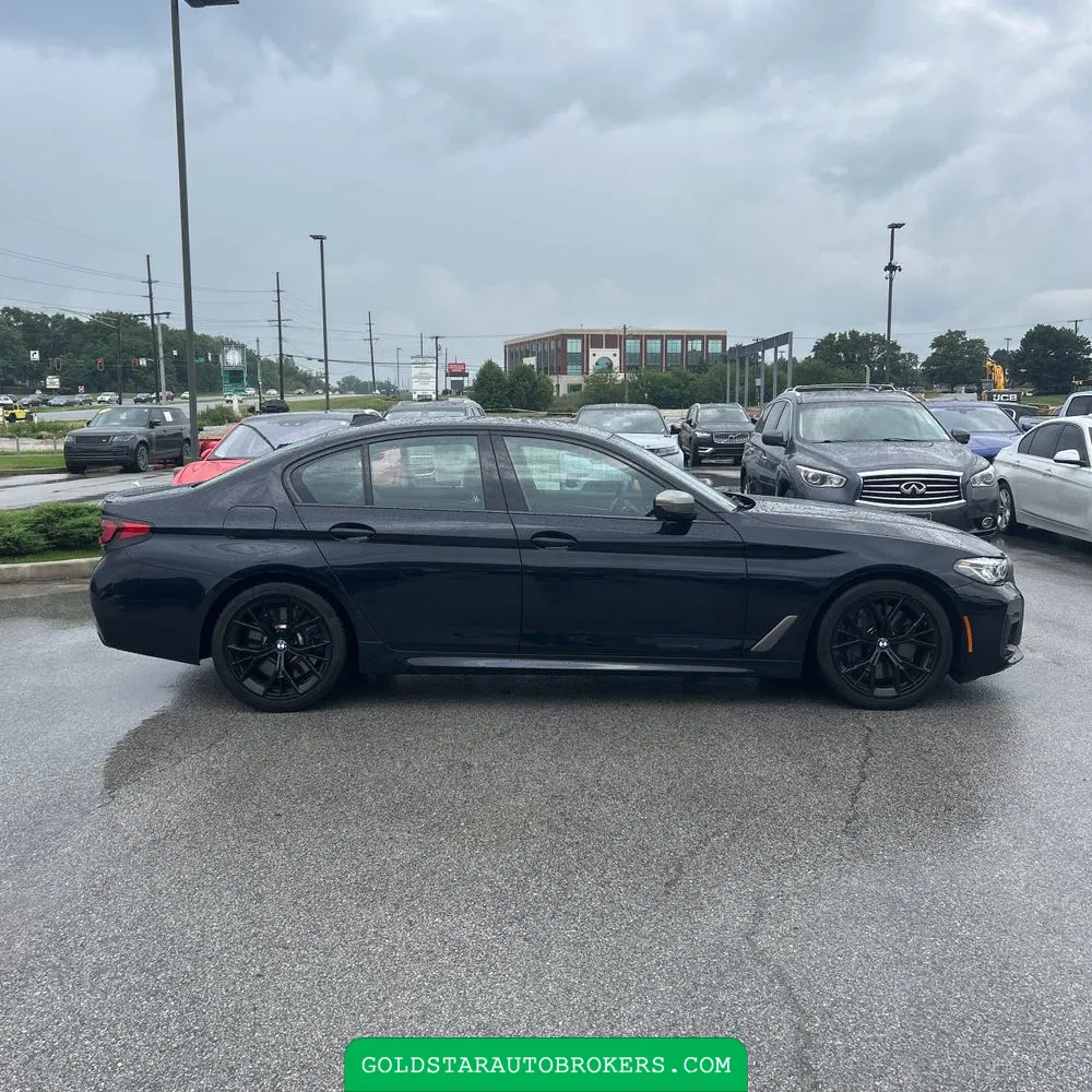 2023 BMW 5-Series M550xi