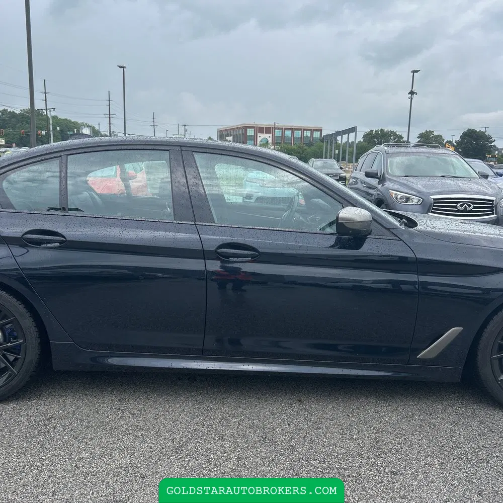 2023 BMW 5-Series M550xi
