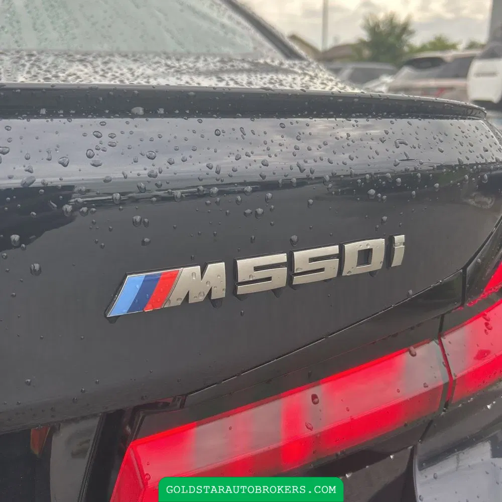 2023 BMW 5-Series M550xi