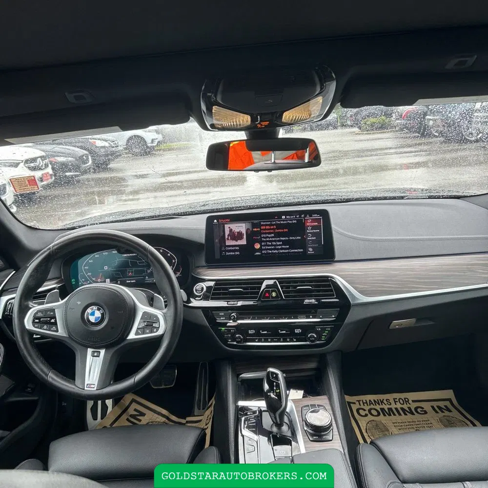 2023 BMW 5-Series M550xi