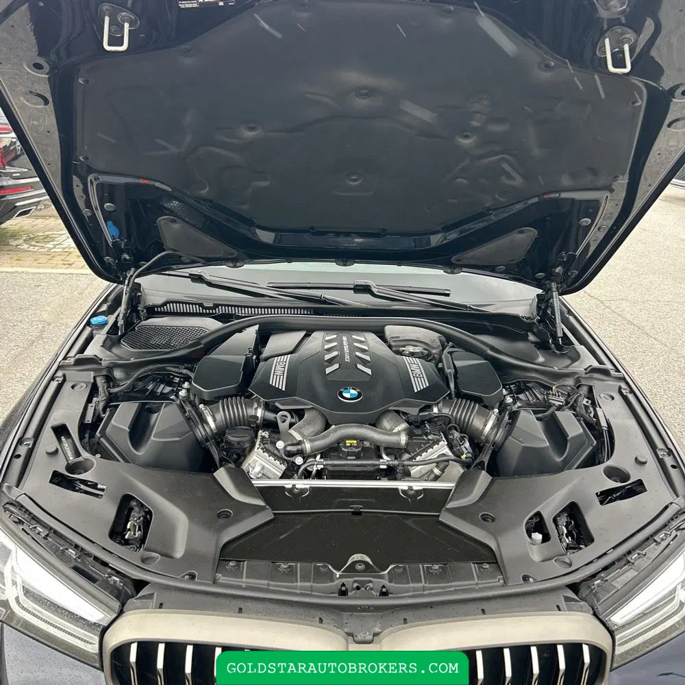 2023 BMW 5-Series M550xi