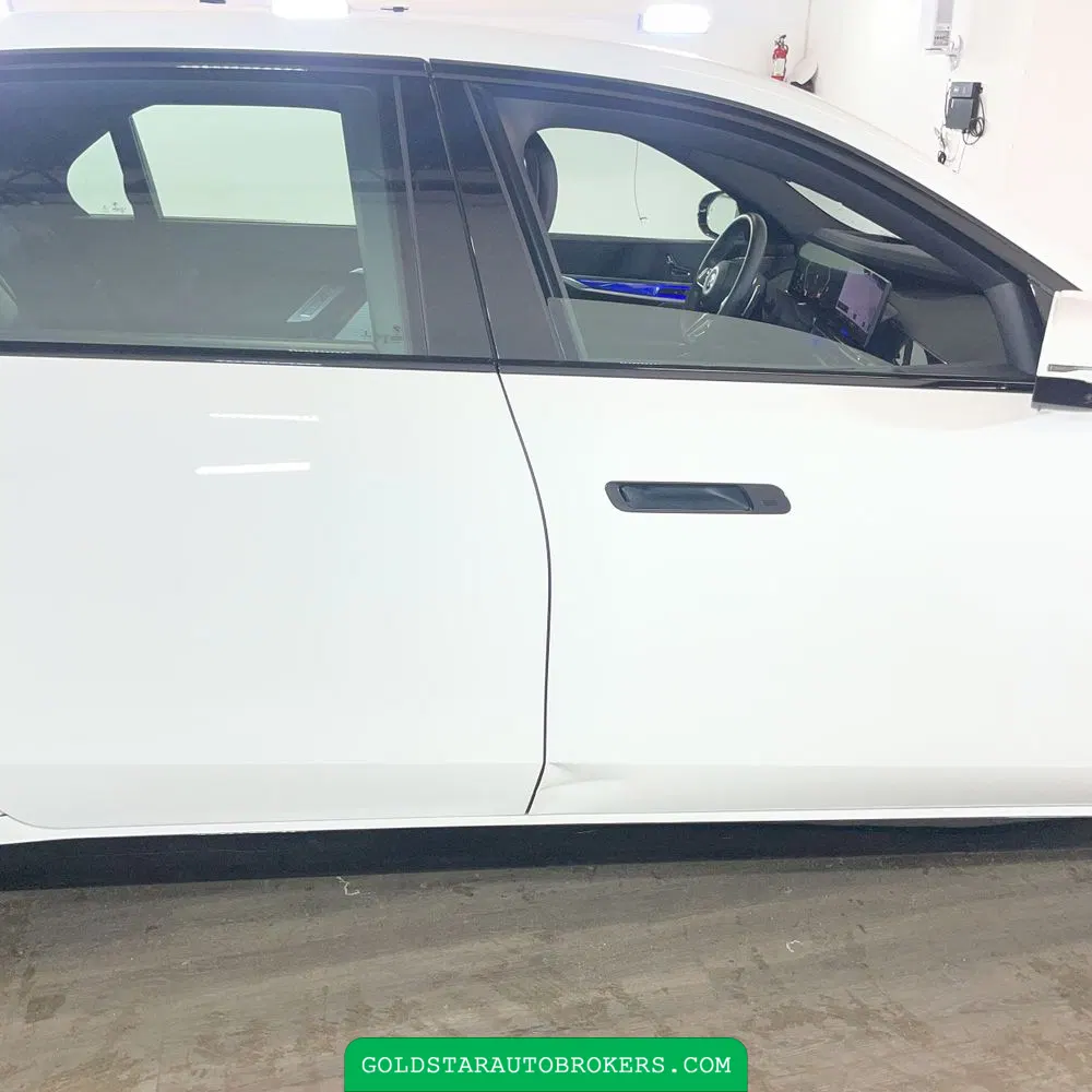 2023 BMW 7 Series 740i
