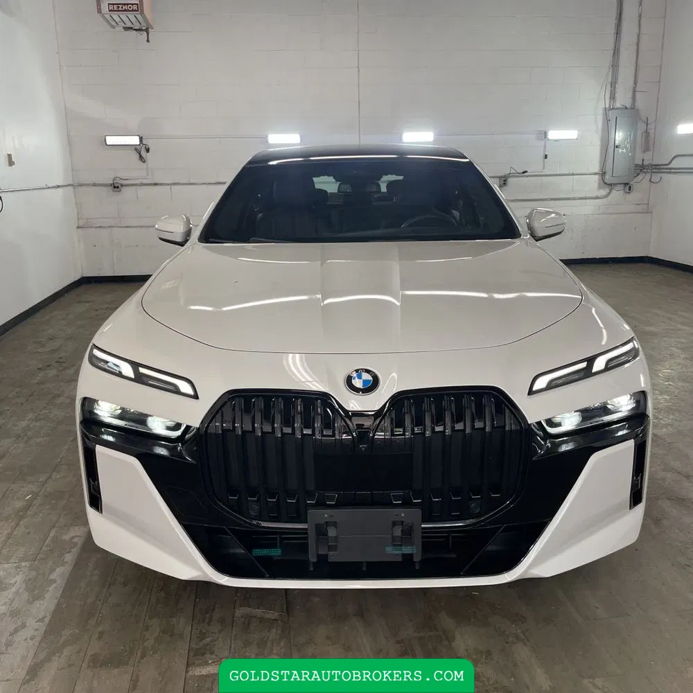 2023 BMW 7 Series 740i