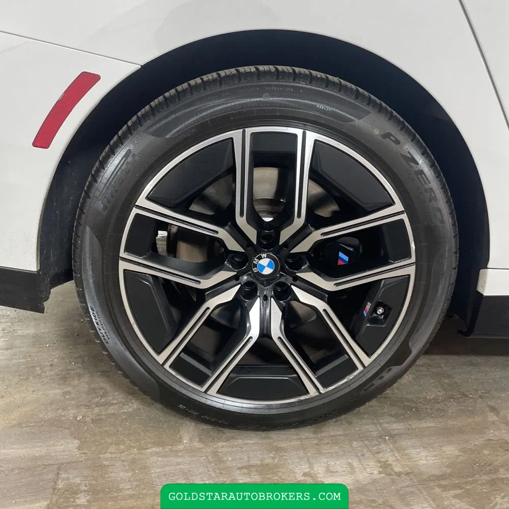 2023 BMW 7 Series 740i