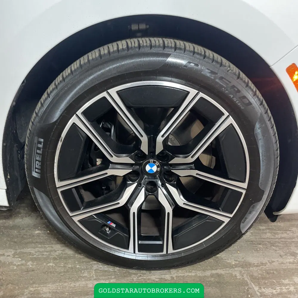 2023 BMW 7 Series 740i
