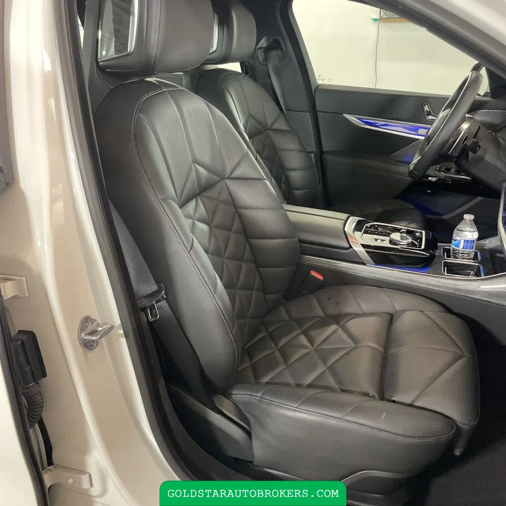 2023 BMW 7 Series 740i