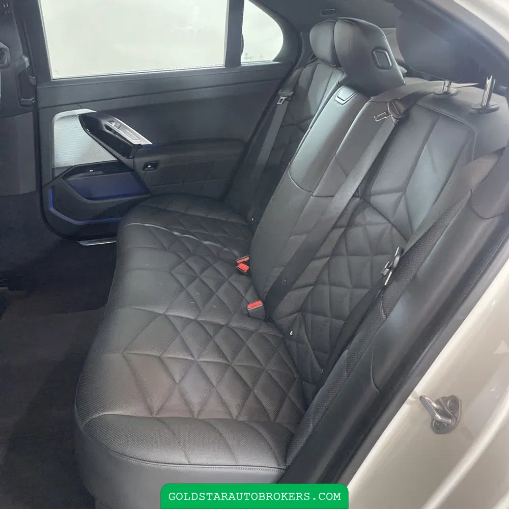 2023 BMW 7 Series 740i
