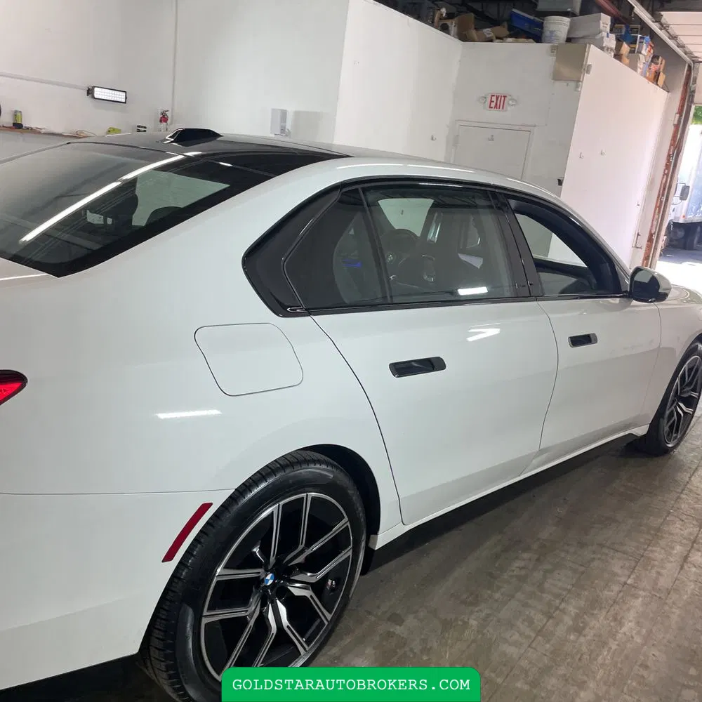 2023 BMW 7 Series 740i