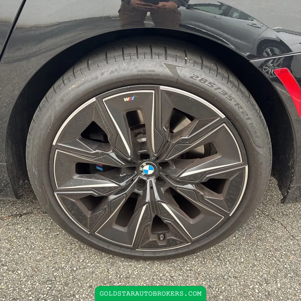 2023 BMW 7 Series 740i