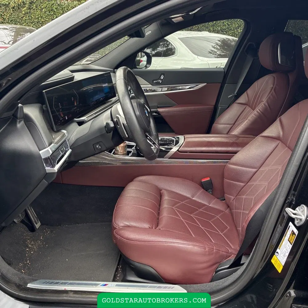 2023 BMW 7 Series 740i