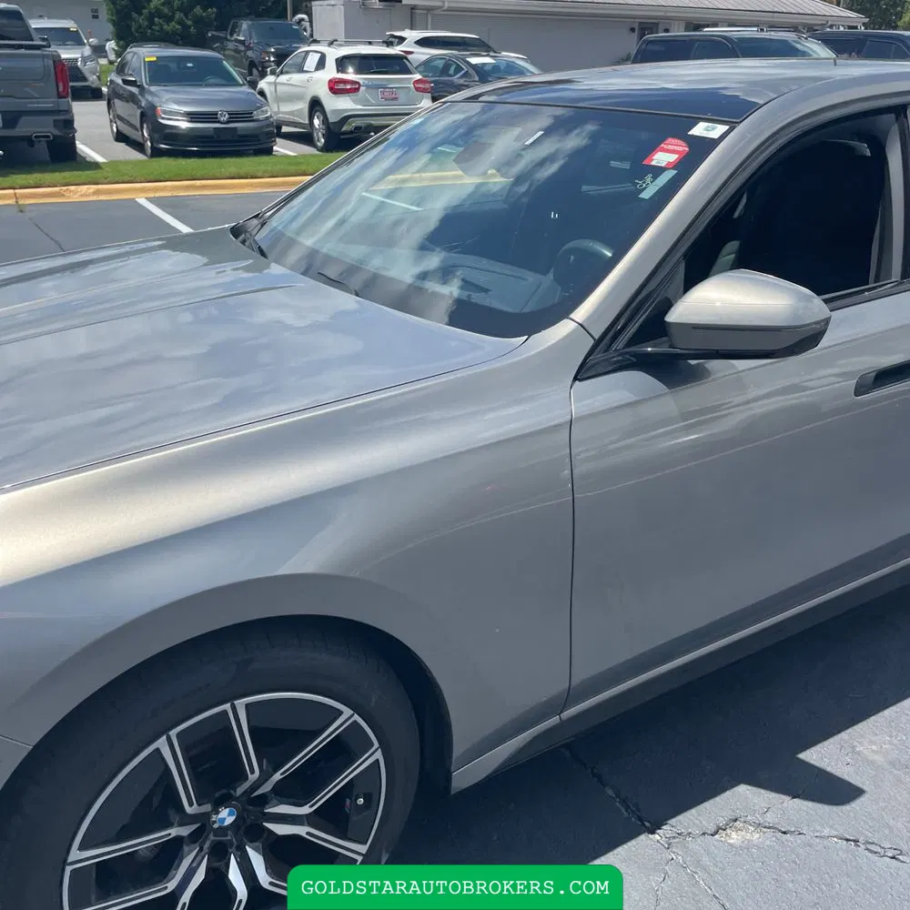 2023 BMW 7-Series 740i