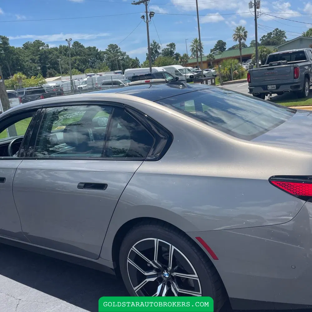 2023 BMW 7-Series 740i