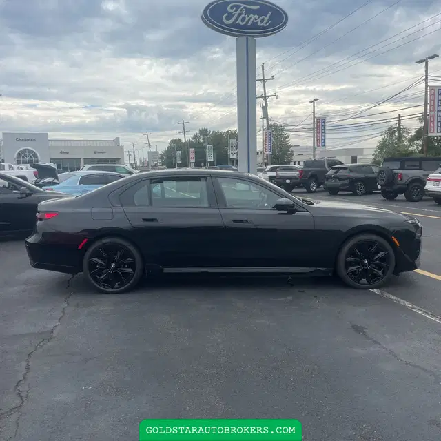 2024 BMW 7-Series 750e xDrive