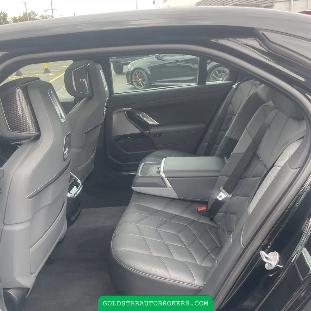 2024 BMW 7-Series 750e xDrive