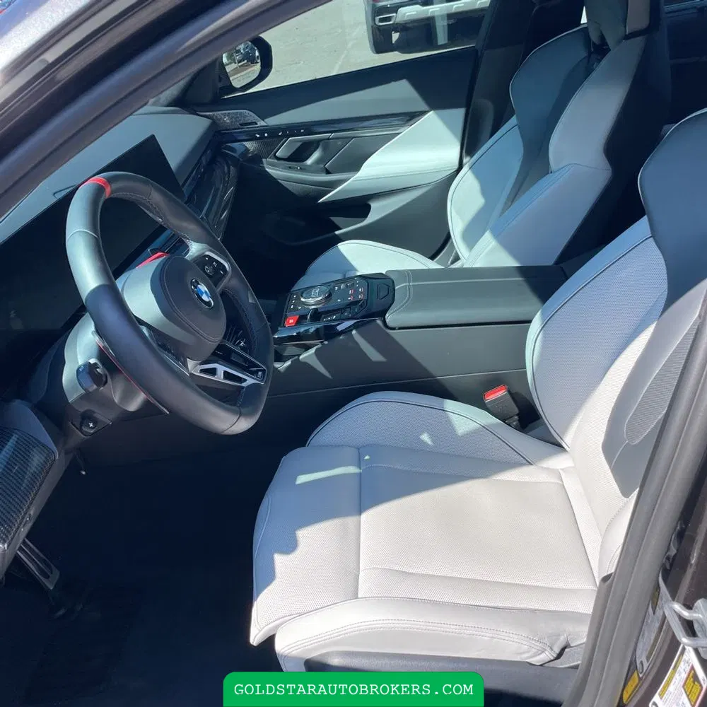 2025 BMW M5 Base