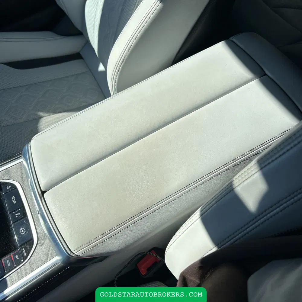 2020 BMW M8 Base