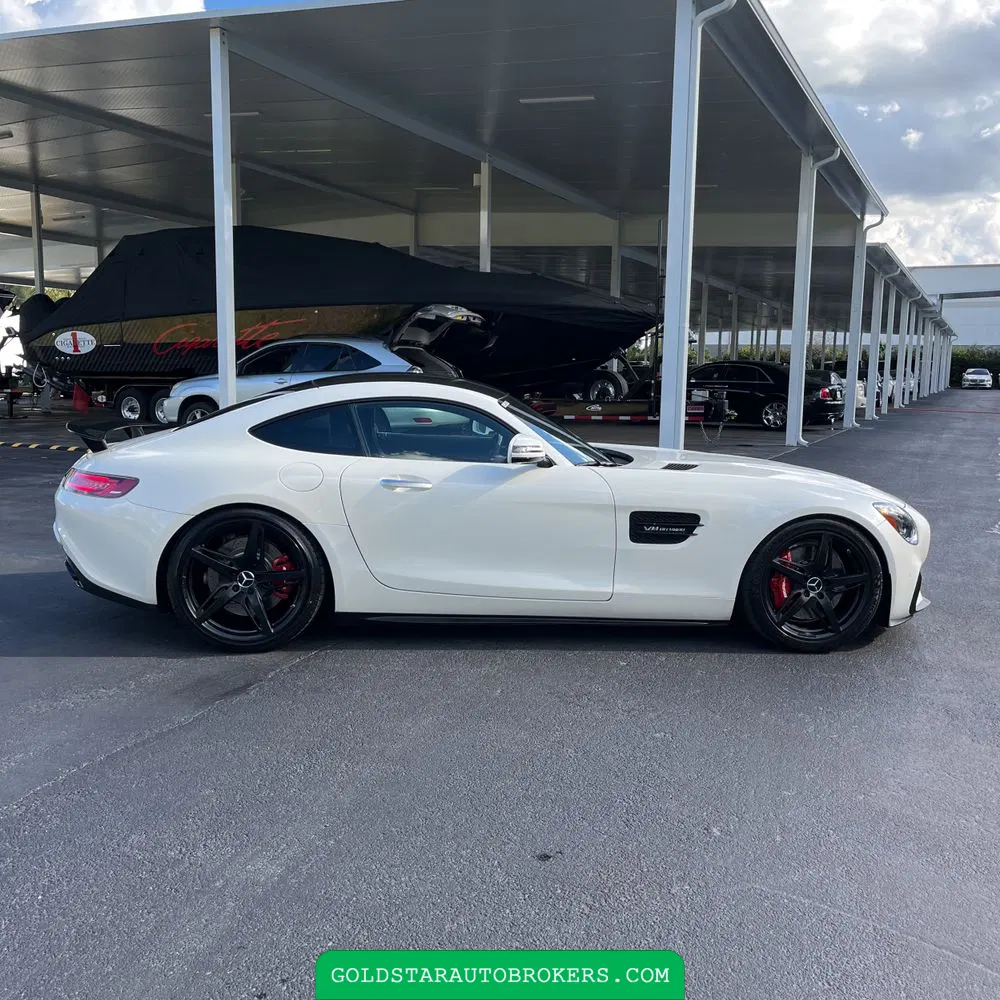 2017 Mercedes-Benz AMG GT Base